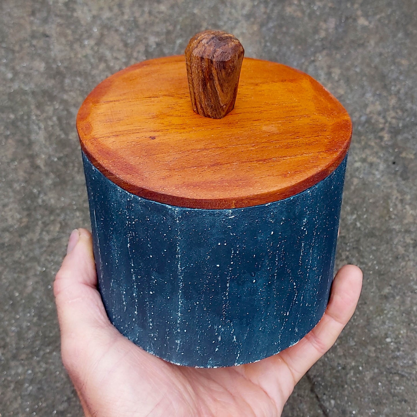 Sycamore Shrink Pot - Ripples of the Deep Sea I