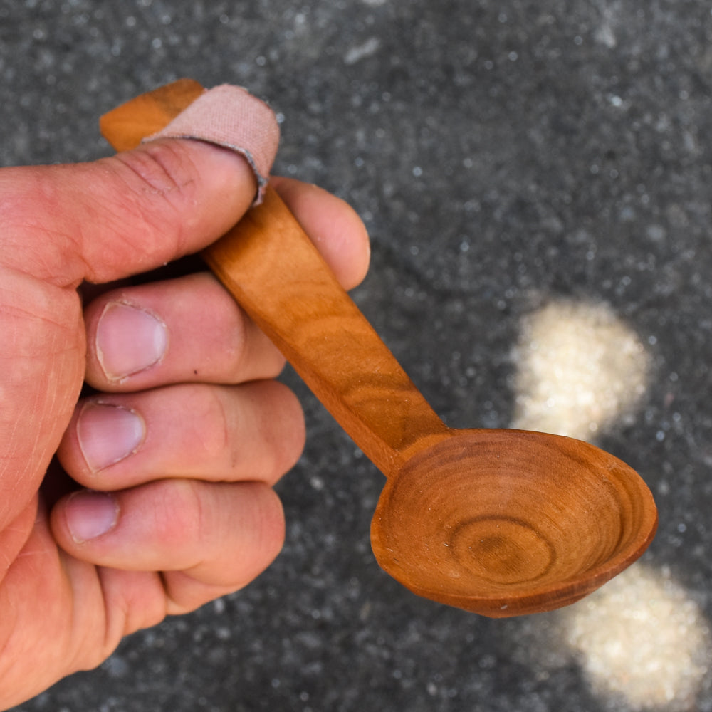 Lil' Mulberry Scoop
