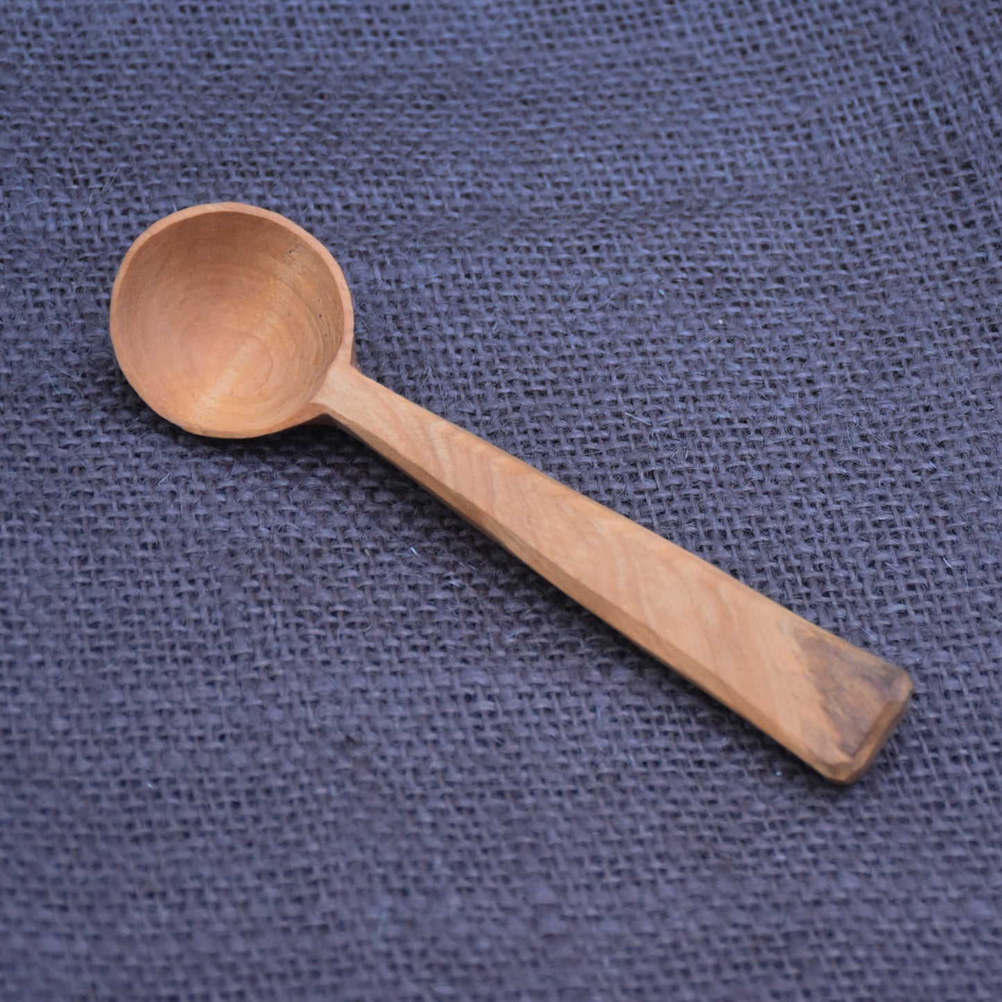 Lil' Mulberry Scoop